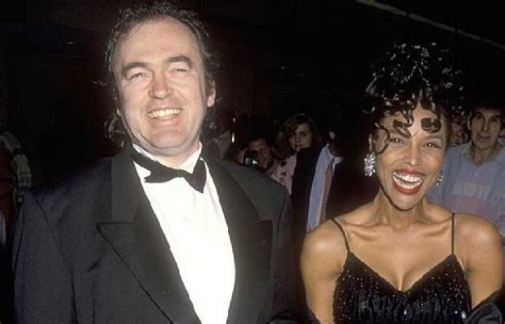 Insight on the early life, marriage, net worth, biography of Greenleaf actress Lynn Whitfield!