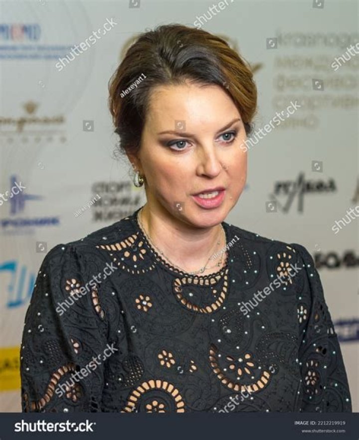 Irina Slutskaya Bio (Wiki) 