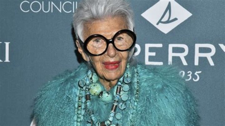 Iris Apfel Height, Weight, Net Worth, Age, Birthday, Wikipedia, Who, Instagram, Biography