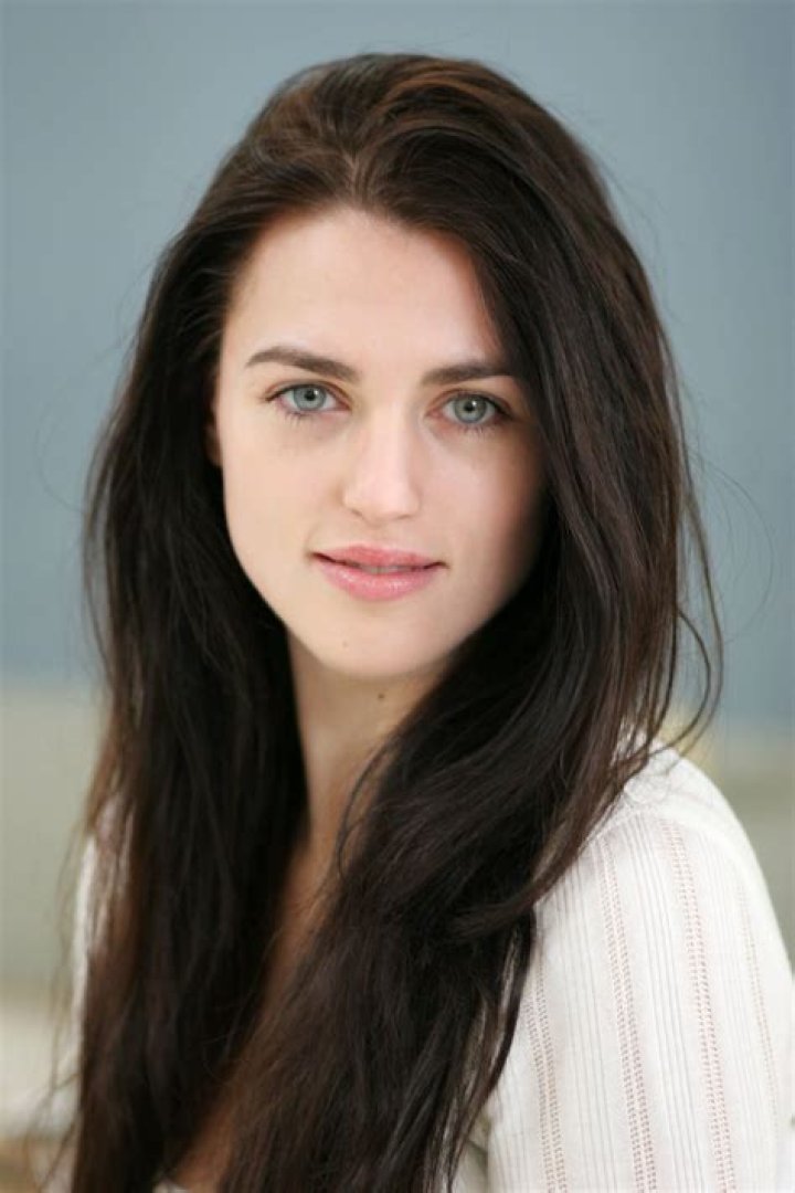 Irish Actress Katie McGrath’s Biography: Net Worth, Husband