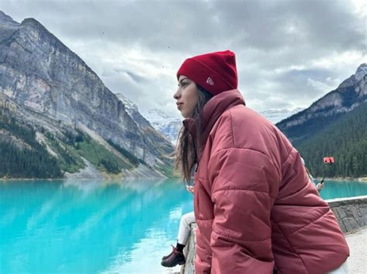 Is Amber Midthunder Pregnant? Baby Bump And Weight Gain