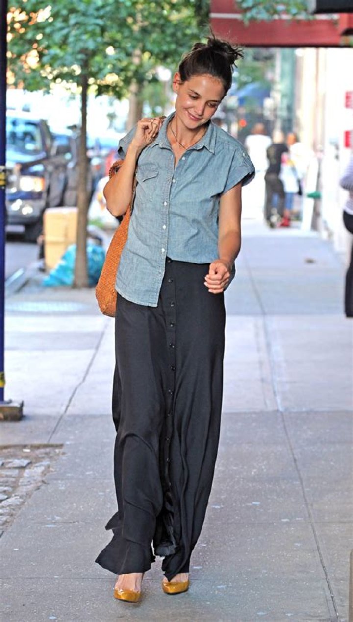 Is Tom Cruise’s physical distance from Katie Holmes and Suri taking its toll?