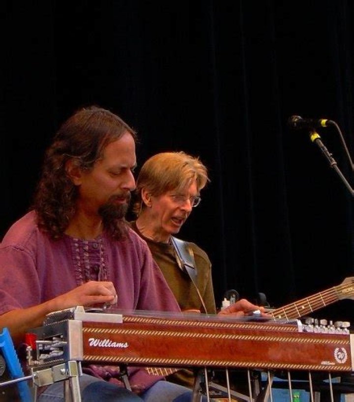 Is Veteran Musician Barry Sless Married? Know His Guitar Rig, Tour, Buddy Cage, Age, Net Worth, & More.