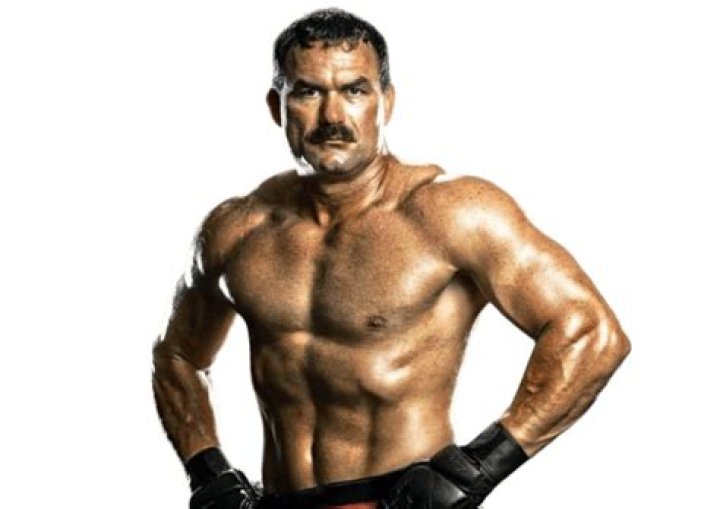 
Isaac Frye Height, Weight, Net Worth, Age, Birthday, Wikipedia, Who, Nationality, Biography 