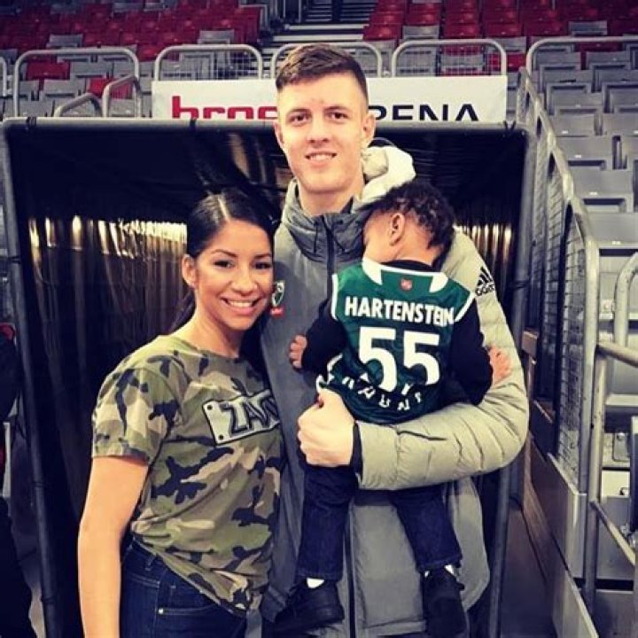 Isaiah Hartenstein - Age, Family, Bio