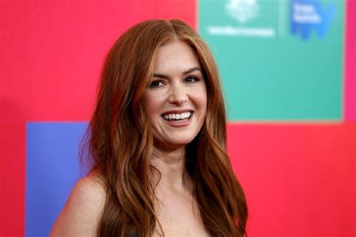 Isla Fisher Net Worth - Wiki, Age, Weight and Height, Relationships, Family, and More