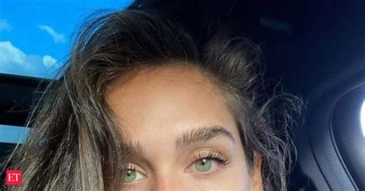 
Izabel Pakzad Height, Weight, Net Worth, Age, Birthday, Wikipedia, Who, Nationality, Biography 