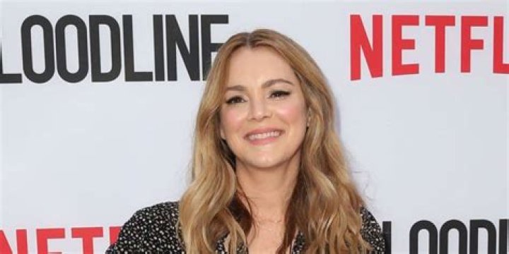 
Jacinda Barrett’s Wiki Biography. Who is Gabriel Macht’s wife? 