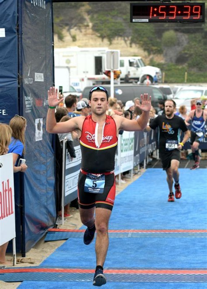 Jack Falahee Net Worth - Wiki, Age, Weight and Height, Relationships, Family, and More