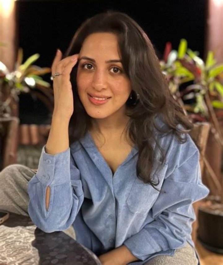 Jameela Jamil Wiki, Age, Net Worth, Boyfriend, Family, Biography & More