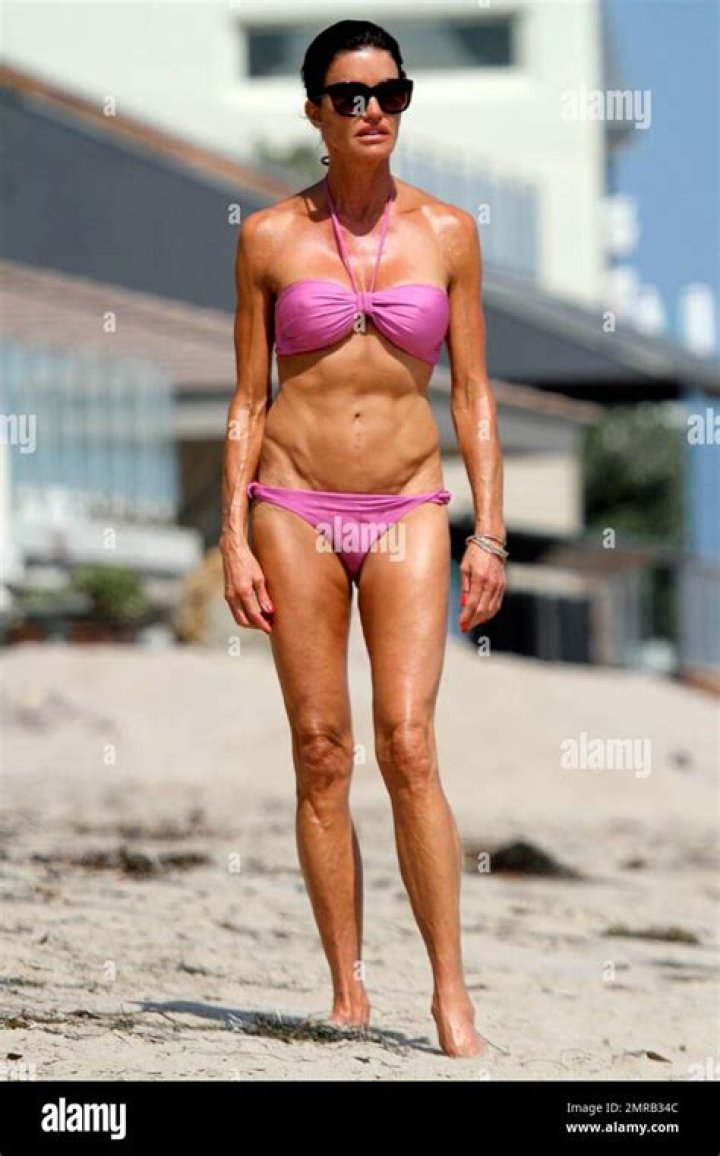 Janice Dickinson in a bikini at the age of 56: is it time to invest in a one-piece?