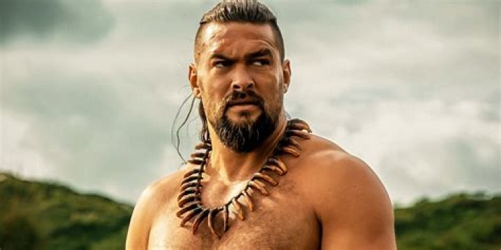 Jason Momoa is hot & goofy, but he also rips out pages in other people’s books