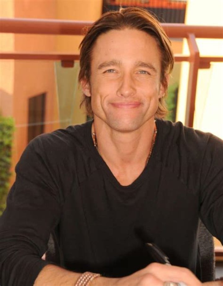 
Jay Kenneth Johnson’s Wiki: Relationships, Net Worth, Wife, Age 