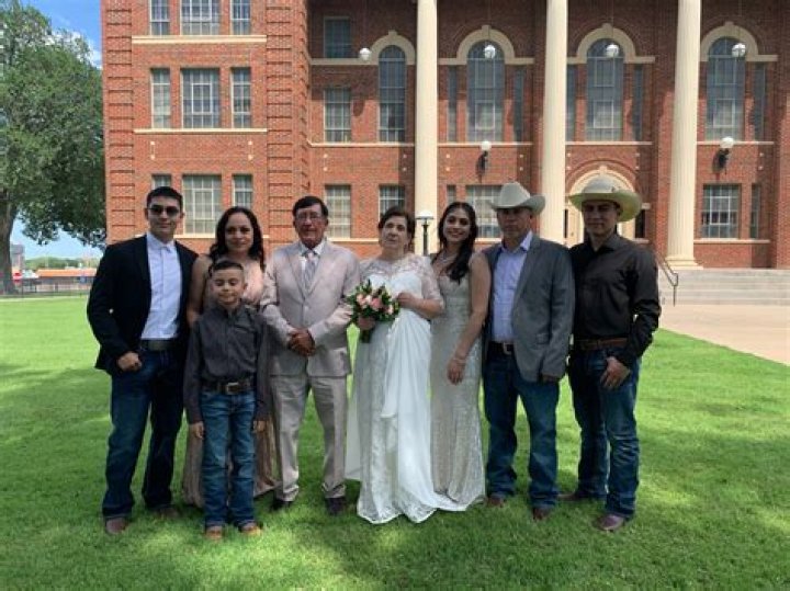 Jazmin Gonzalez - Age, Family, Bio