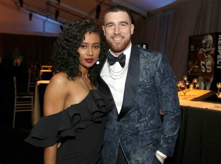 
Jeff Garcia’s Previous Relationships : Carmella DeCesare’s Biography 