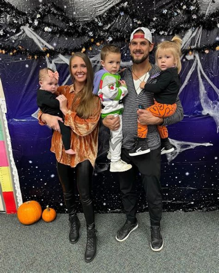 Jenna Compono and Zach Nichols have a Baby No. 3 on the way