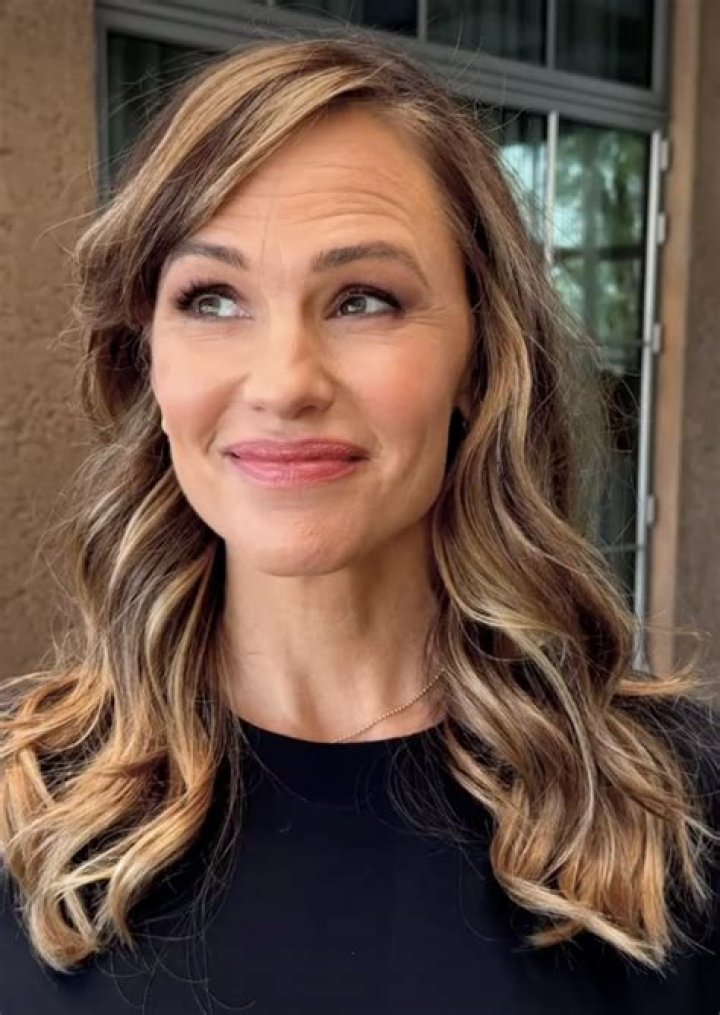 Jennifer Garner looks different at a ballet event: is it her hair or makeup?