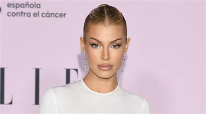 Jennifer Goicoechea - Age, Family, Bio