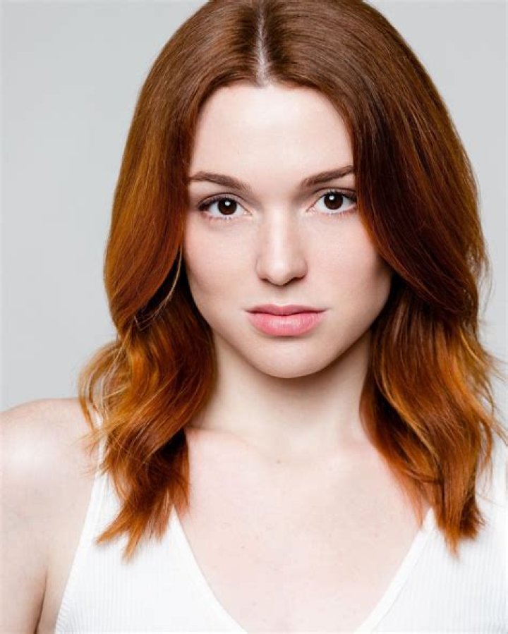 Jennifer Stone Bio (Wiki) 