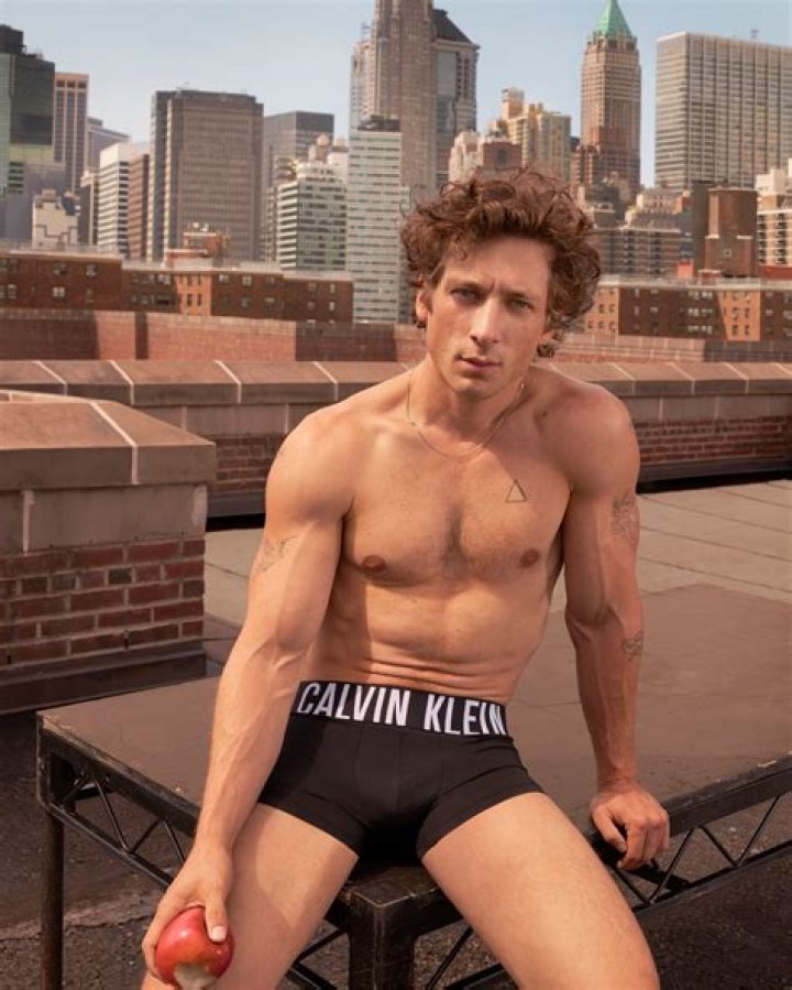 Jeremy Allen White is Calvin Klein’s latest underwear model: yes chef??