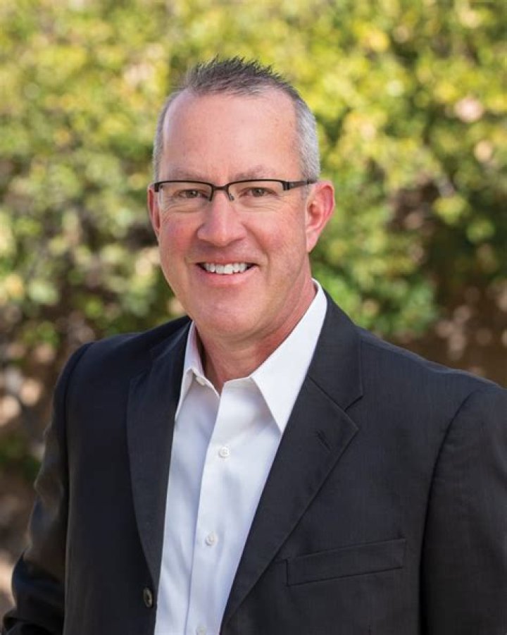 Jerry Jones Bio (Wiki) 