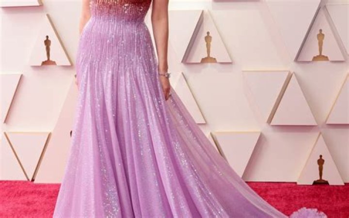 Jessica Chastain Net Worth - Wiki, Age, Weight and Height, Relationships, Family, and More