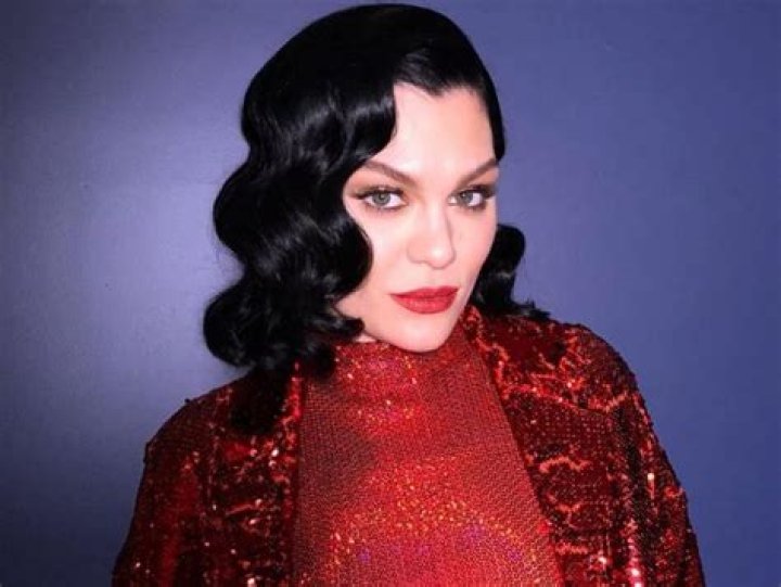 Jessie J Bio (Wiki) 
