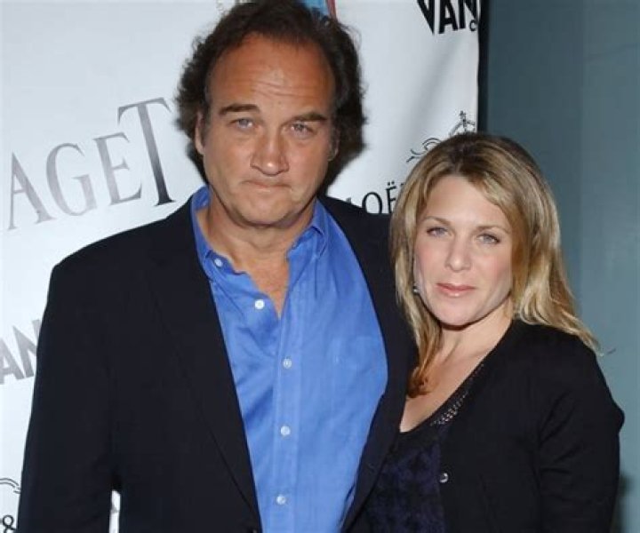 Jim Belushi filed for a divorce from wife Jennifer Sloan after 23 years of marriage!