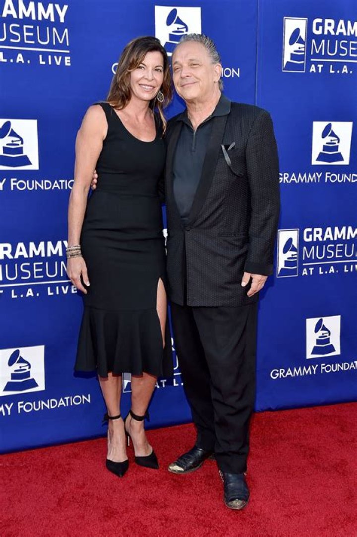 Jimmie Vaughan Net Worth - Wiki, Age, Weight and Height, Relationships, Family, and More