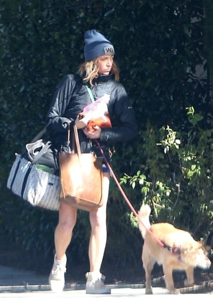 jo wenburg | Celebuzz