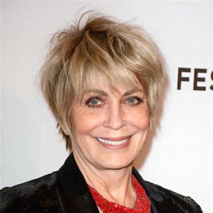 Joanna Cassidy - Age, Family, Bio