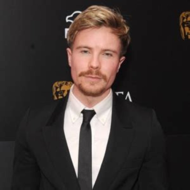Joe Dempsie Bio (Wiki) 