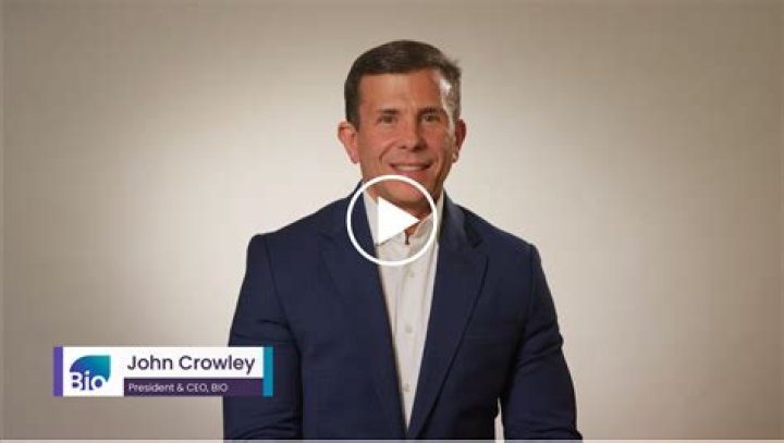 John Crowley (Director) Bio (Wiki) 