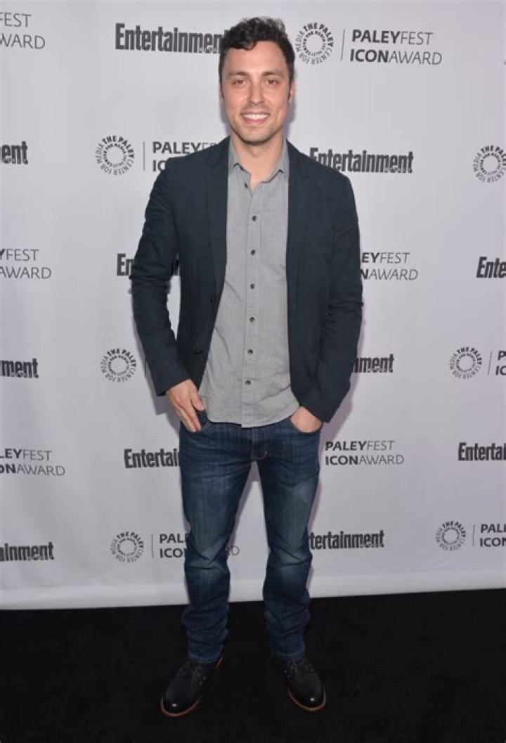 John Francis Daley Net Worth - Wiki, Age, Weight and Height, Relationships, Family, and More