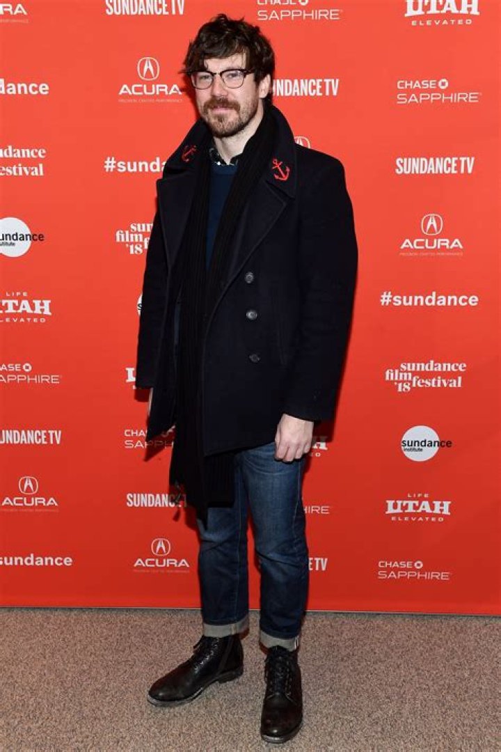 John Gallagher, Jr. Net Worth - Wiki, Age, Weight and Height, Relationships, Family, and More