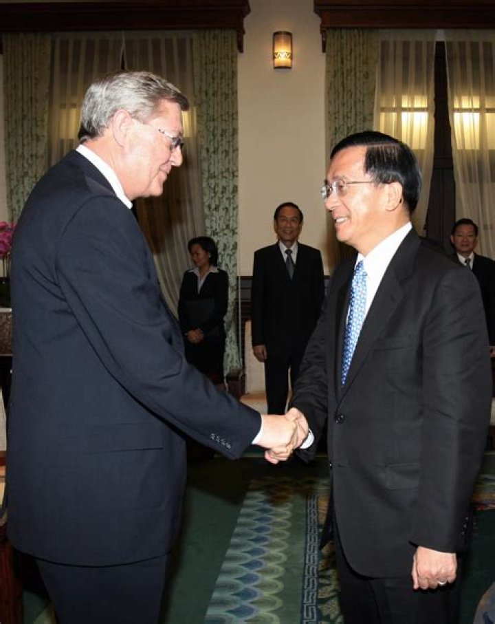 John Linder Net Worth - Wiki, Age, Weight and Height, Relationships, Family, and More