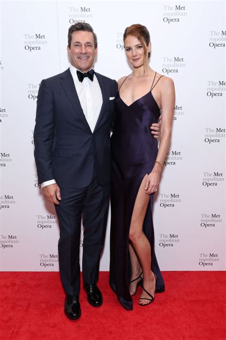 Jon Hamm & his Botoxy girlfriend Jennifer Westfeldt: tragic or sexy?