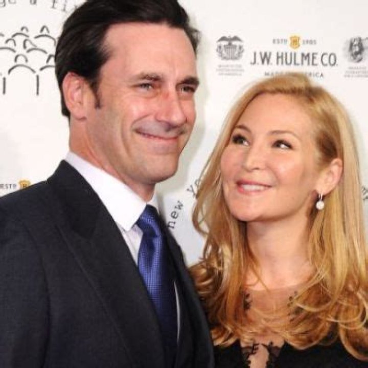 
Jon Hamm’s Dating Life Is Fraught With Rumors And Secrecy 
