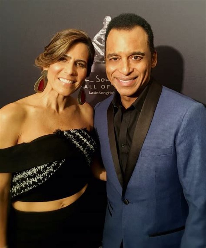 Jon Secada - Age, Family, Bio