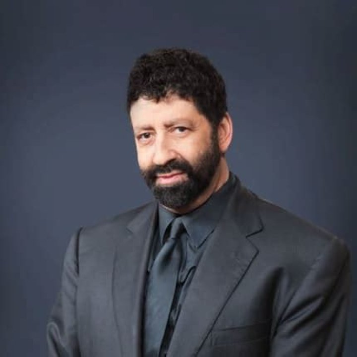 Jonathan Cahn Height, Weight, Net Worth, Age, Birthday, Wikipedia, Who, Instagram, Biography