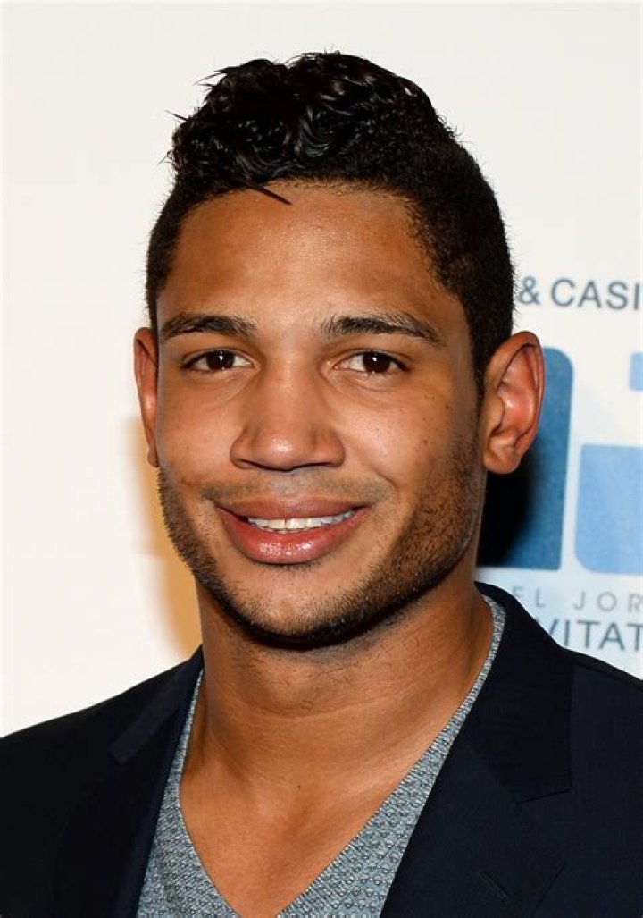 Josh Freeman Net Worth - Wiki, Age, Weight and Height, Relationships, Family, and More