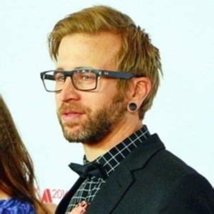 Josh Mayer - Age, Family, Bio