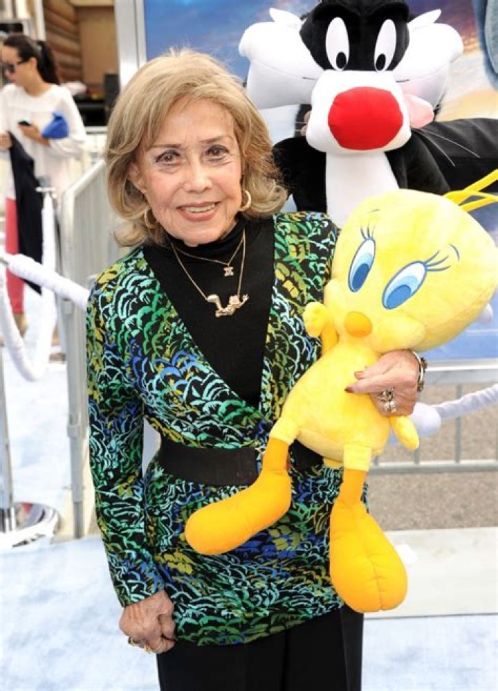 June Foray Net Worth - Wiki, Age, Weight and Height, Relationships, Family, and More