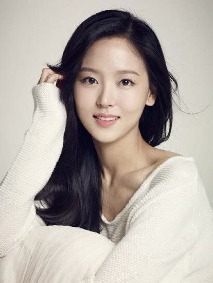 Kang Han-na Bio (Wiki) 
