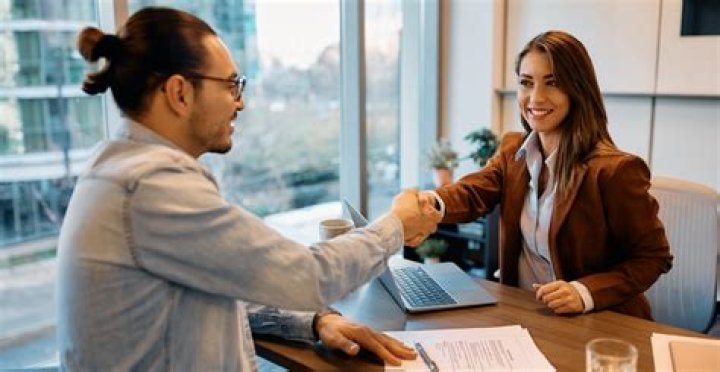 Kate Gosselin fired from Coupon Cabin for being a diva, doing a lousy job