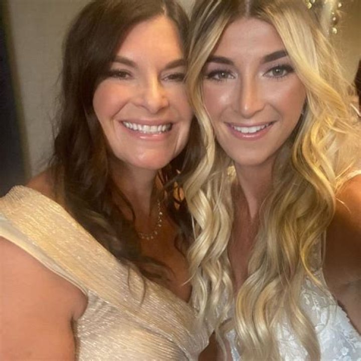 Katie Brueckner - Age, Family, Bio