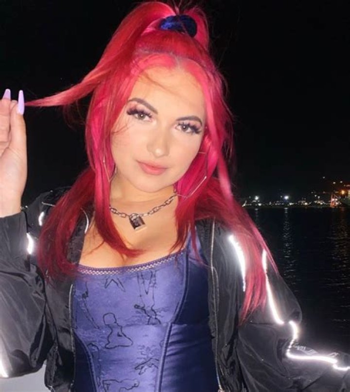 Katrina Stuart Bio (Wiki) 