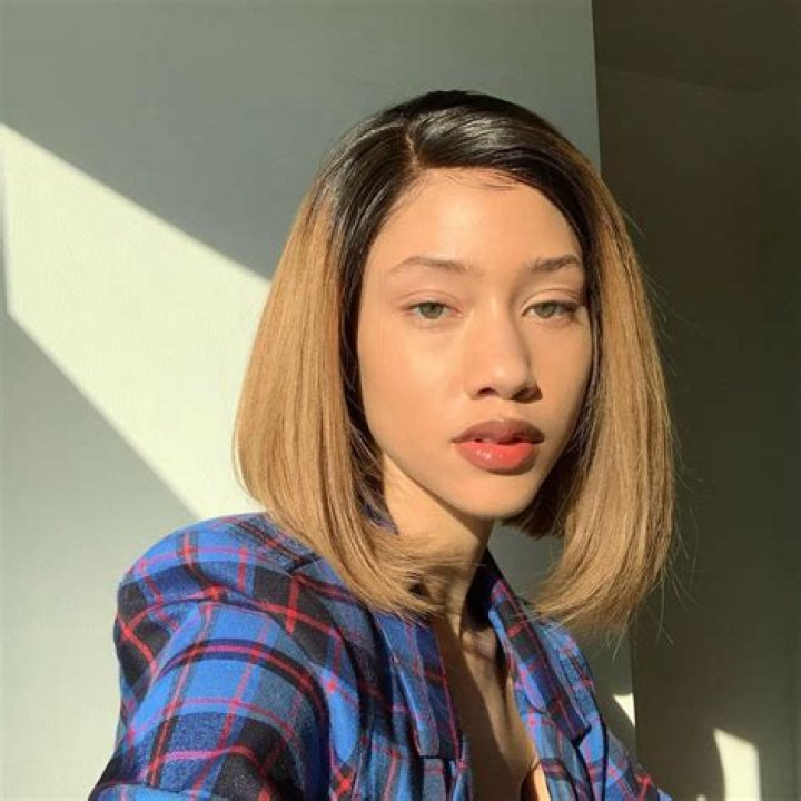 Kayla Bylon - Age, Family, Bio