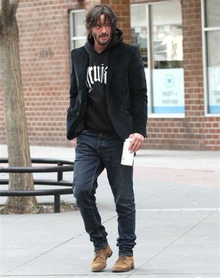 Keanu Reeves has mastered the art of scruffy hotness: would you hug it?