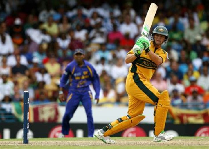 Keir Gilchrist Net Worth - Wiki, Age, Weight and Height, Relationships, Family, and More